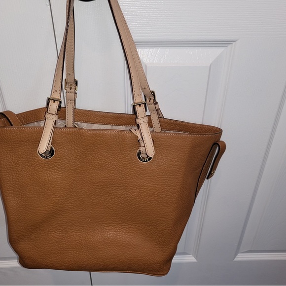 Michael Kors purse - Picture 5 of 7